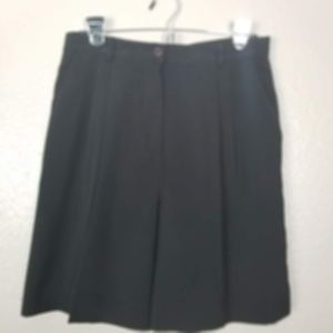 Votre Nom Black Pleated Bermuda Shorts Size 10